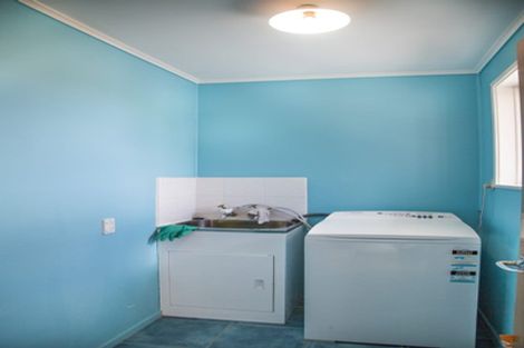 Photo of property in 8a Tiber Road, Forrest Hill, Auckland, 0620