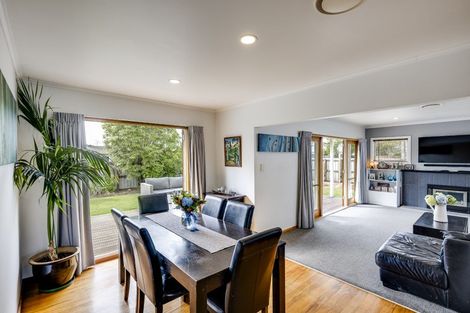 Photo of property in 2 Veronica Avenue, Marewa, Napier, 4110