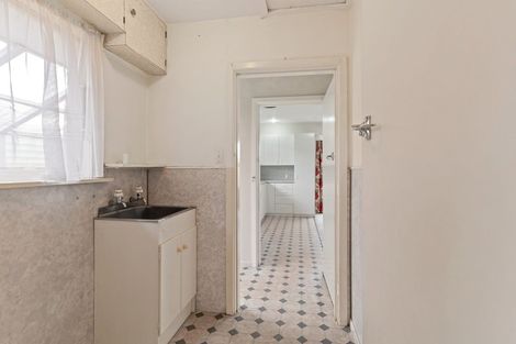 Photo of property in 4 Dunstan Crescent, Hornby, Christchurch, 8042