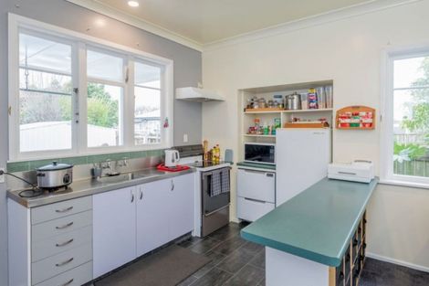 Photo of property in 38 Kirk Street, Otaki, 5512