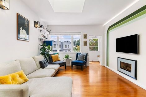 Photo of property in 3/64 Victoria Road, Devonport, Auckland, 0624