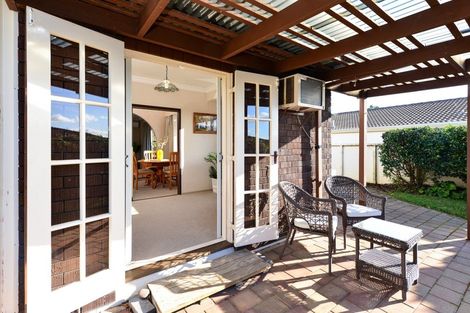 Photo of property in 16 Cattanach Street, St Andrews, Hamilton, 3200