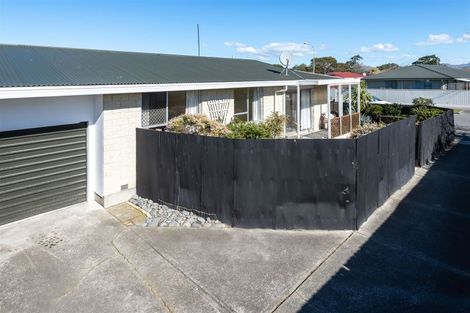 Photo of property in 8a Tamarisk Place, Parklands, Christchurch, 8083