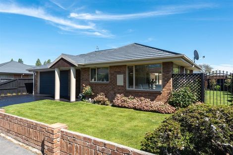 Photo of property in 53 Saint Martins Road, Saint Martins, Christchurch, 8022