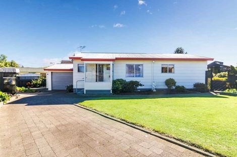 Photo of property in 2/26 Tobin Place, Richmond Heights, Taupo, 3330