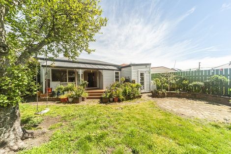 Photo of property in 18 Aurora Street, Petone, Lower Hutt, 5012
