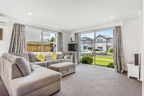 Photo of property in 40 Treestump Road, Takanini, 2112