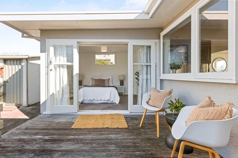 Photo of property in 12 Mchardy Street, Havelock North, 4130