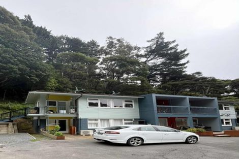 Photo of property in 2/8 Kaitawa Road, York Bay, Lower Hutt, 5013