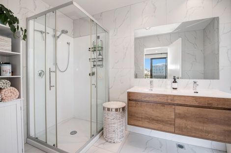 Photo of property in 42 Arran Point Parade, Orewa, 0931