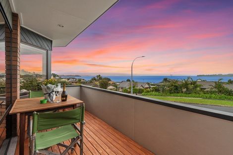 Photo of property in 1 Ruamoana Place, Omokoroa, 3114