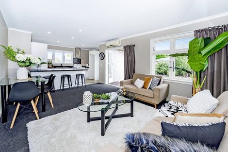 Photo of property in 70 Inwoods Road, Parklands, Christchurch, 8083