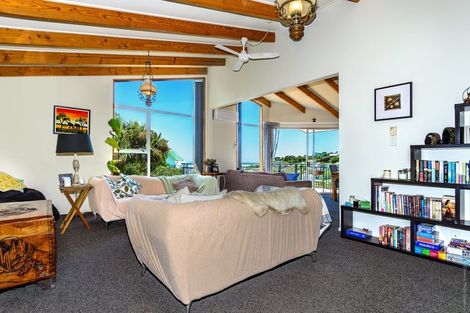 Photo of property in 107 Mount Pleasant Road, Mount Pleasant, Christchurch, 8081