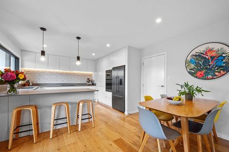 Photo of property in 25 Mayfair Crescent, Mairangi Bay, Auckland, 0630