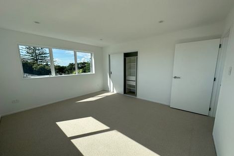Photo of property in 2a Northgrove Avenue, Hillcrest, Auckland, 0627