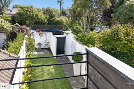 Photo of property in 94b Aikmans Road, Merivale, Christchurch, 8014