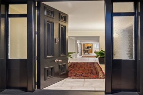 Photo of property in 44 Isobel Road, Greenhithe, Auckland, 0632