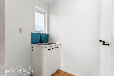 Photo of property in 9 Whaka Street, Maungaturoto, 0520