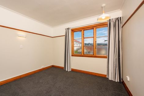 Photo of property in Ionian Flats, 123-125 Brougham Street, Mount Victoria, Wellington, 6011