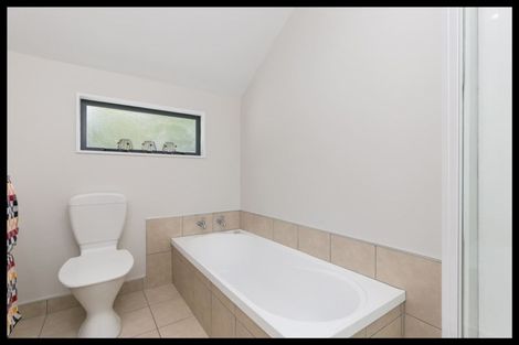 Photo of property in 2/25 Hollies Crescent, Johnsonville, Wellington, 6037