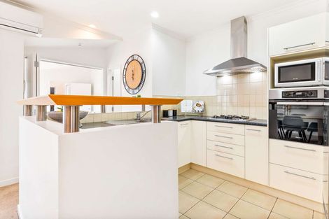 Photo of property in 36 Gunner Drive, Te Atatu Peninsula, Auckland, 0610