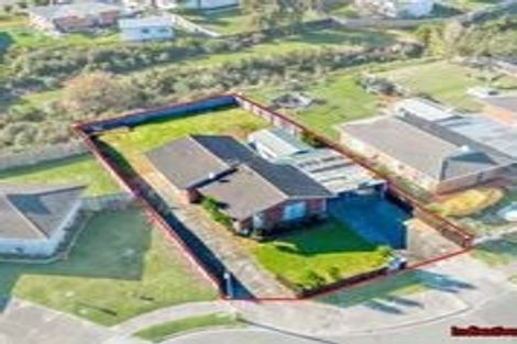 Photo of property in 68 Chelburn Crescent, Mangere East, Auckland, 2024