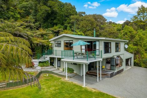 Photo of property in 1716 Queen Charlotte Drive, Linkwater, 7281