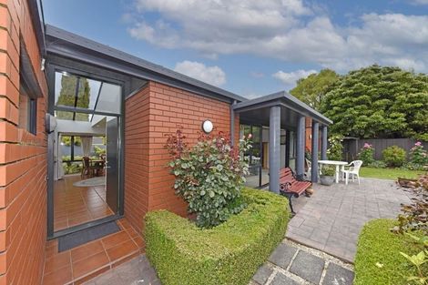 Photo of property in 2/2 Brookford Place, Westmorland, Christchurch, 8025