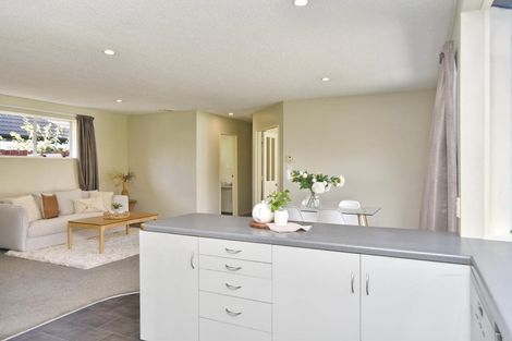 Photo of property in 142 Royal Park Drive, Parklands, Christchurch, 8083