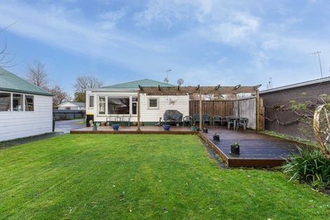 Photo of property in 44 Queen Street, Feilding, 4702