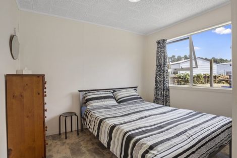 Photo of property in 16 Banks Street, Cooks Beach, Whitianga, 3591