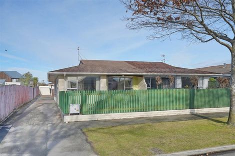 Photo of property in 2/16 Oxley Avenue, St Albans, Christchurch, 8014