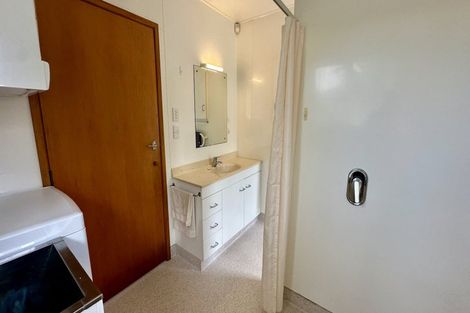 Photo of property in 9 Waiana Avenue, Mangere Bridge, Auckland, 2022