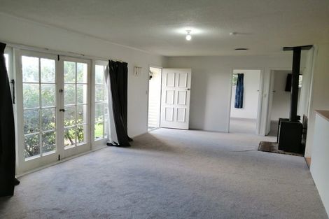 Photo of property in 12 St Catherine Crescent, West Harbour, Auckland, 0618