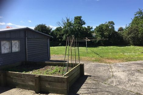 Photo of property in 24 Paul Crescent, Fairfield, Hamilton, 3214