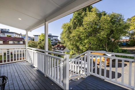 Photo of property in 52 Maitland Street, Dunedin Central, Dunedin, 9016
