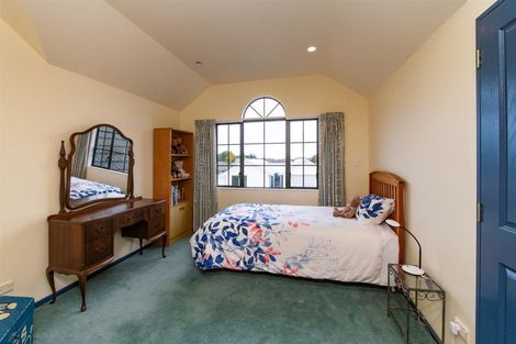 Photo of property in 14 Dunallen Avenue, Marton, 4710