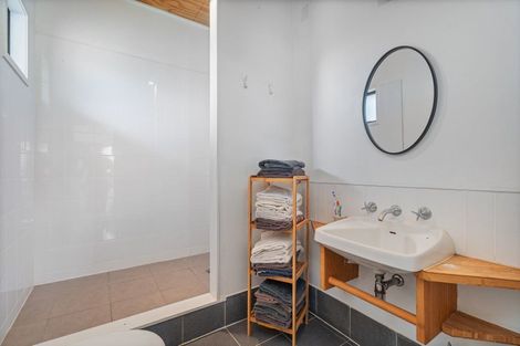 Photo of property in 85 Oyster Drive, Cooks Beach, Whitianga, 3591