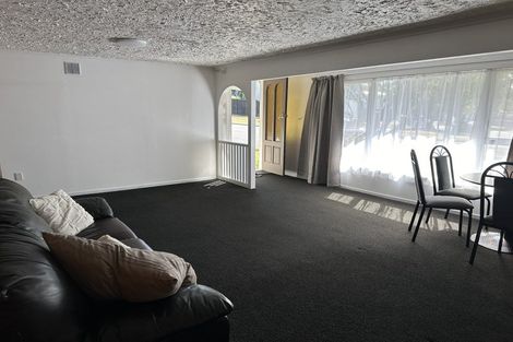 Photo of property in 113 Akaroa Drive, Maupuia, Wellington, 6022