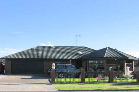 Photo of property in 81 Sandwich Road, St Andrews, Hamilton, 3200