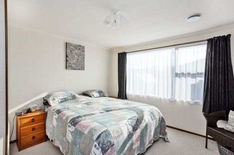 Photo of property in 14 Craig Street, Waikiwi, Invercargill, 9810