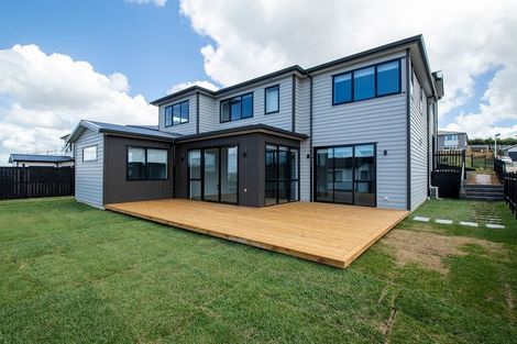 Photo of property in 15 Kate Duncan Drive, Swanson, 0614