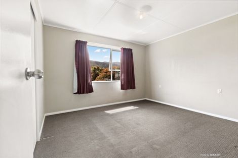 Photo of property in 11 Bexley Grove, Wainuiomata, Lower Hutt, 5014