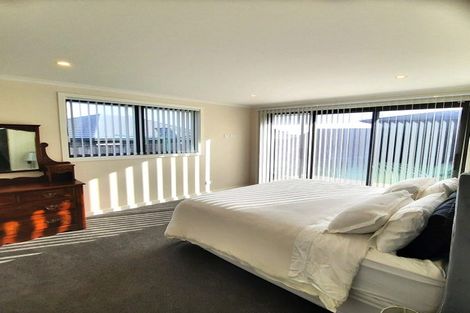 Photo of property in 5 Omahuru Road, Glenbrook, 2681