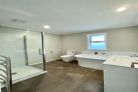 Photo of property in 22 Fenwick Crescent, Wallaceville, Upper Hutt, 5018