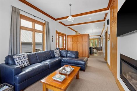 Photo of property in 12 Havelock Road, Hospital Hill, Napier, 4110