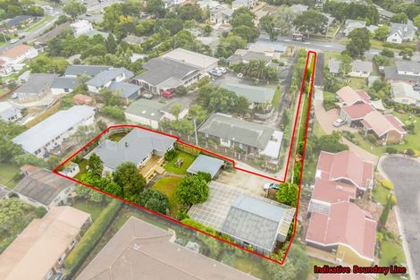 Photo of property in 37 Edmonton Road, Henderson, Auckland, 0612