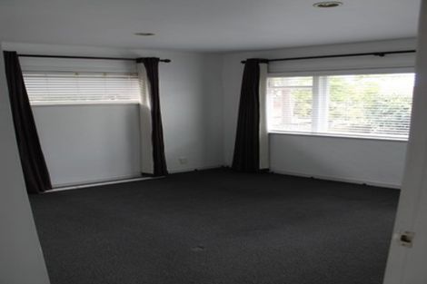 Photo of property in 92 Shakespeare Road, Milford, Auckland, 0620