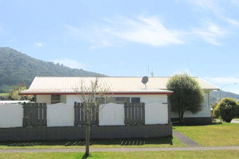 Photo of property in 15 Diamond Street, Pukehangi, Rotorua, 3015