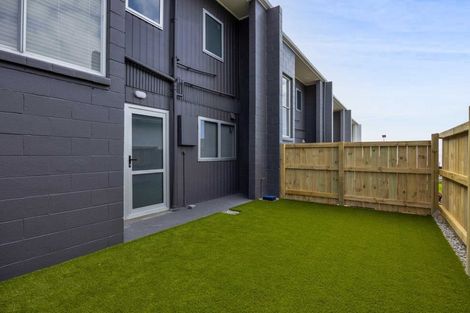 Photo of property in 38a Breakwater Road, Moturoa, New Plymouth, 4310